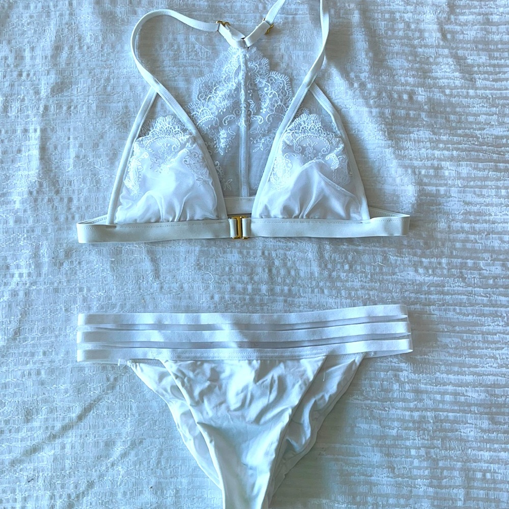 White Beach Bunny Bikini